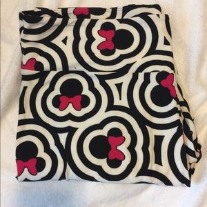 Lularoe Disney leggings